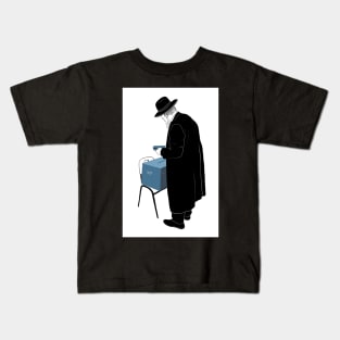 Orthodox jew voting Kids T-Shirt